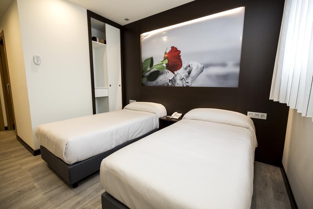 Hotel La Posada De Roces Χιχόν Εξωτερικό φωτογραφία
