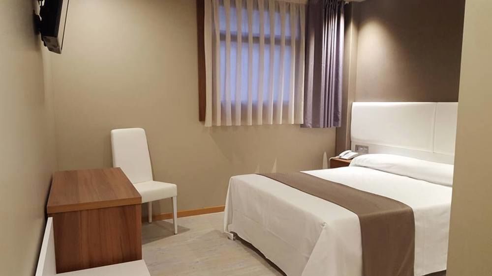 Hotel La Posada De Roces Χιχόν Εξωτερικό φωτογραφία